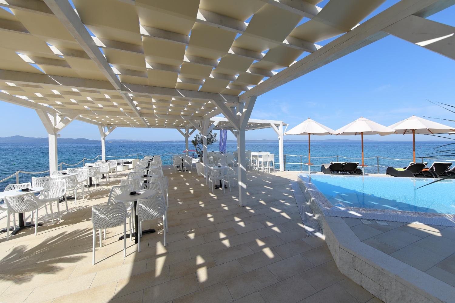 Sunnyside Apartments Resort Петрчане Экстерьер фото