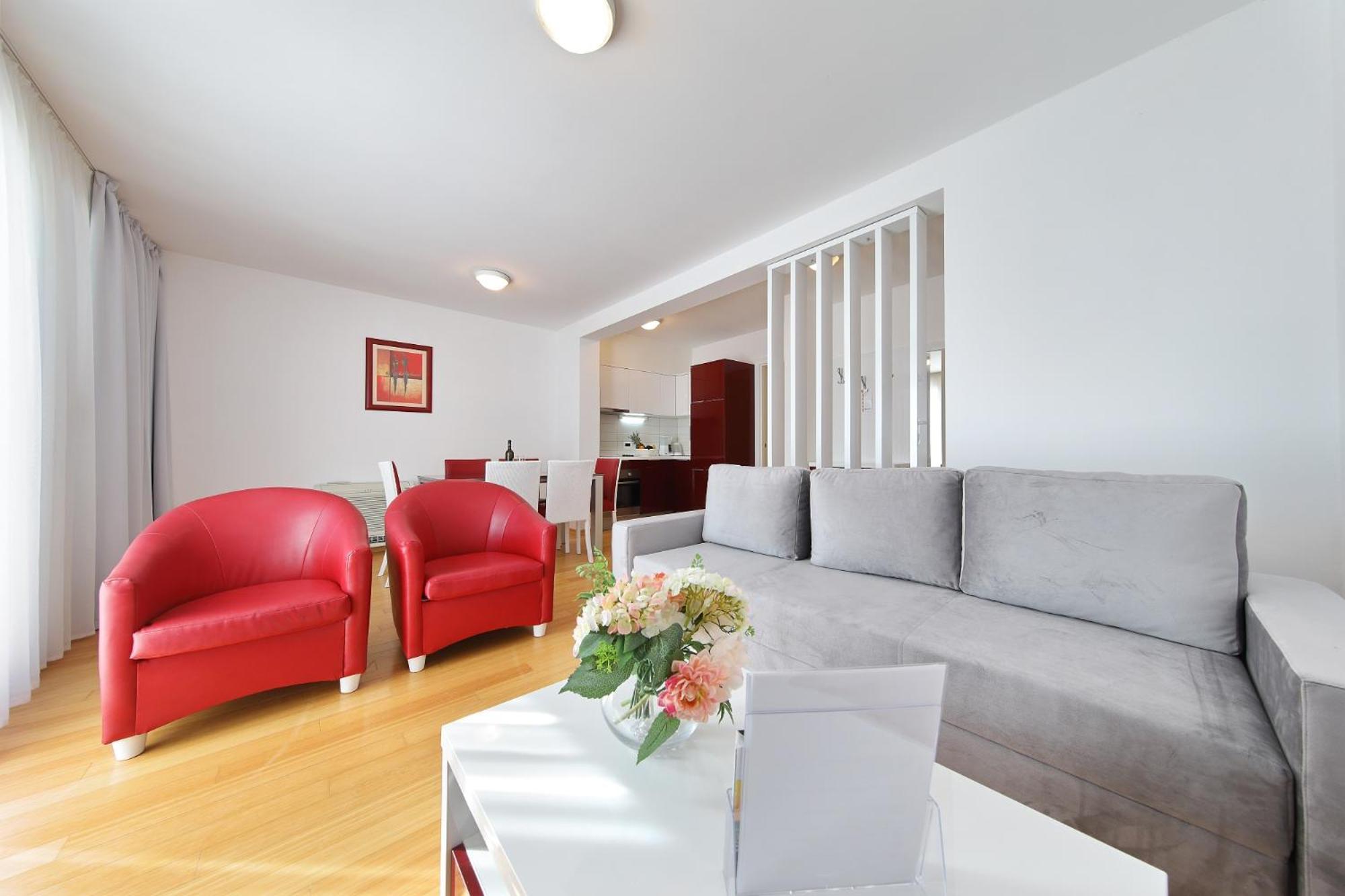 Sunnyside Apartments Resort Петрчане Экстерьер фото