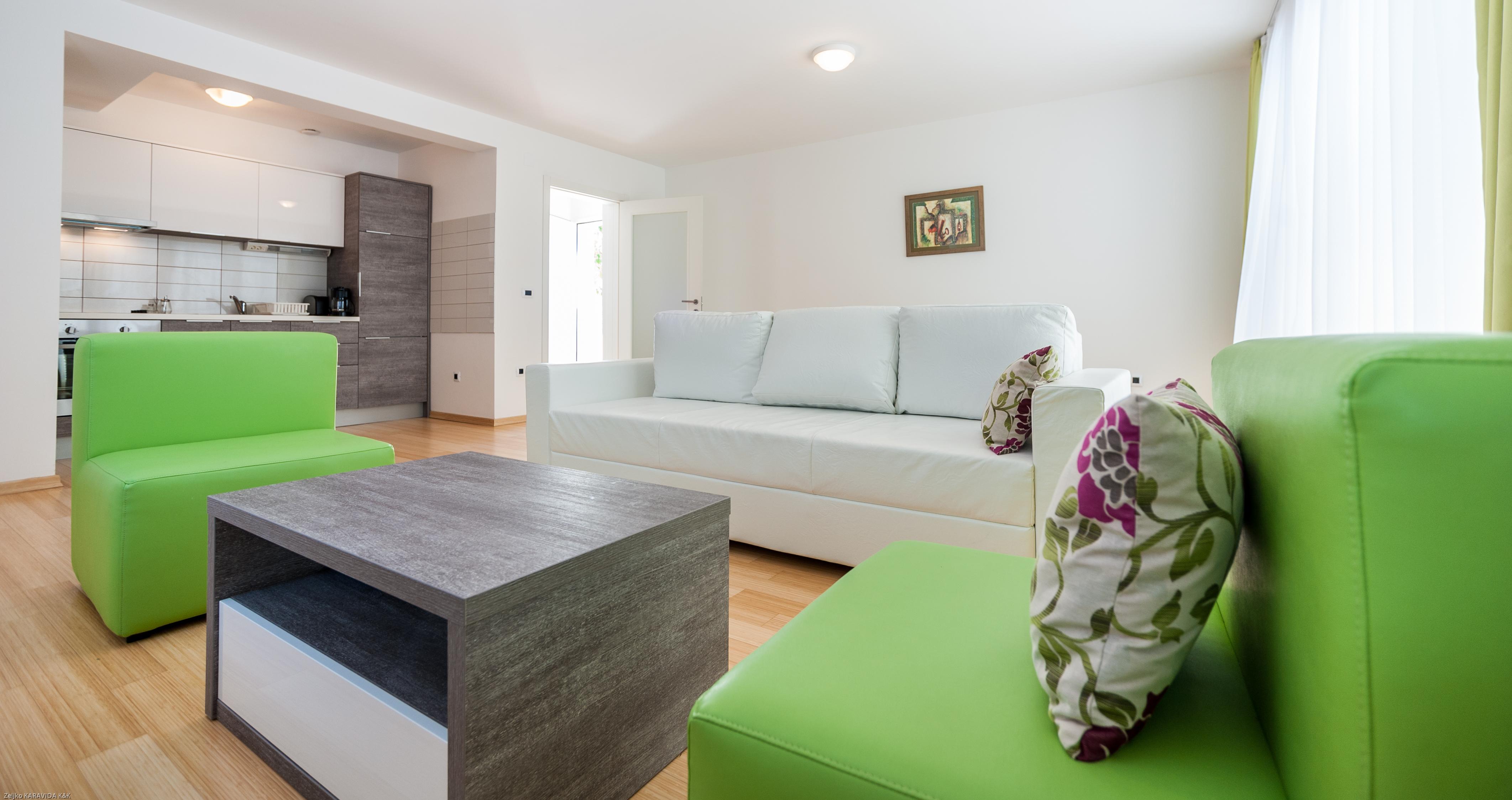 Sunnyside Apartments Resort Петрчане Экстерьер фото
