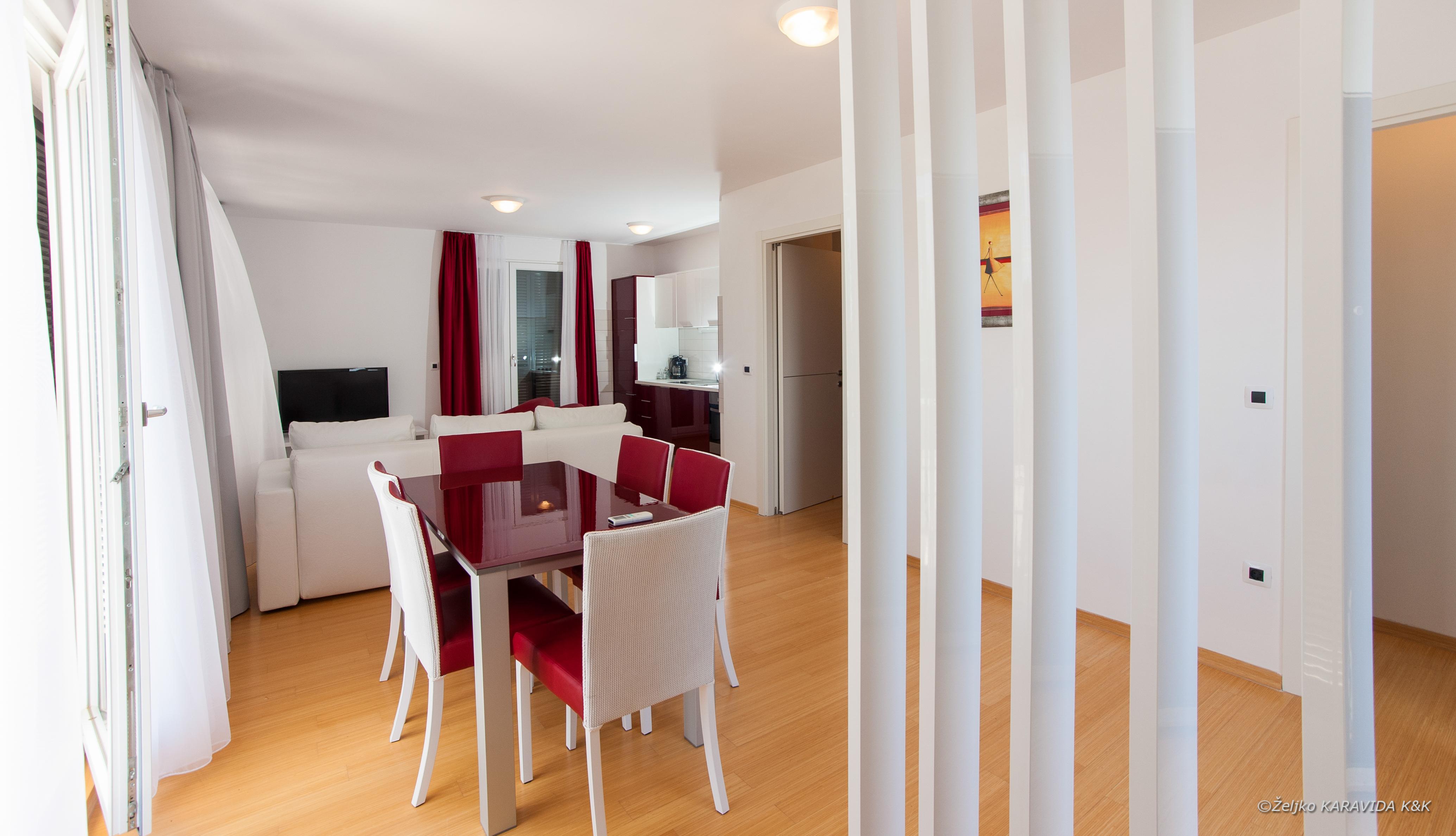 Sunnyside Apartments Resort Петрчане Экстерьер фото