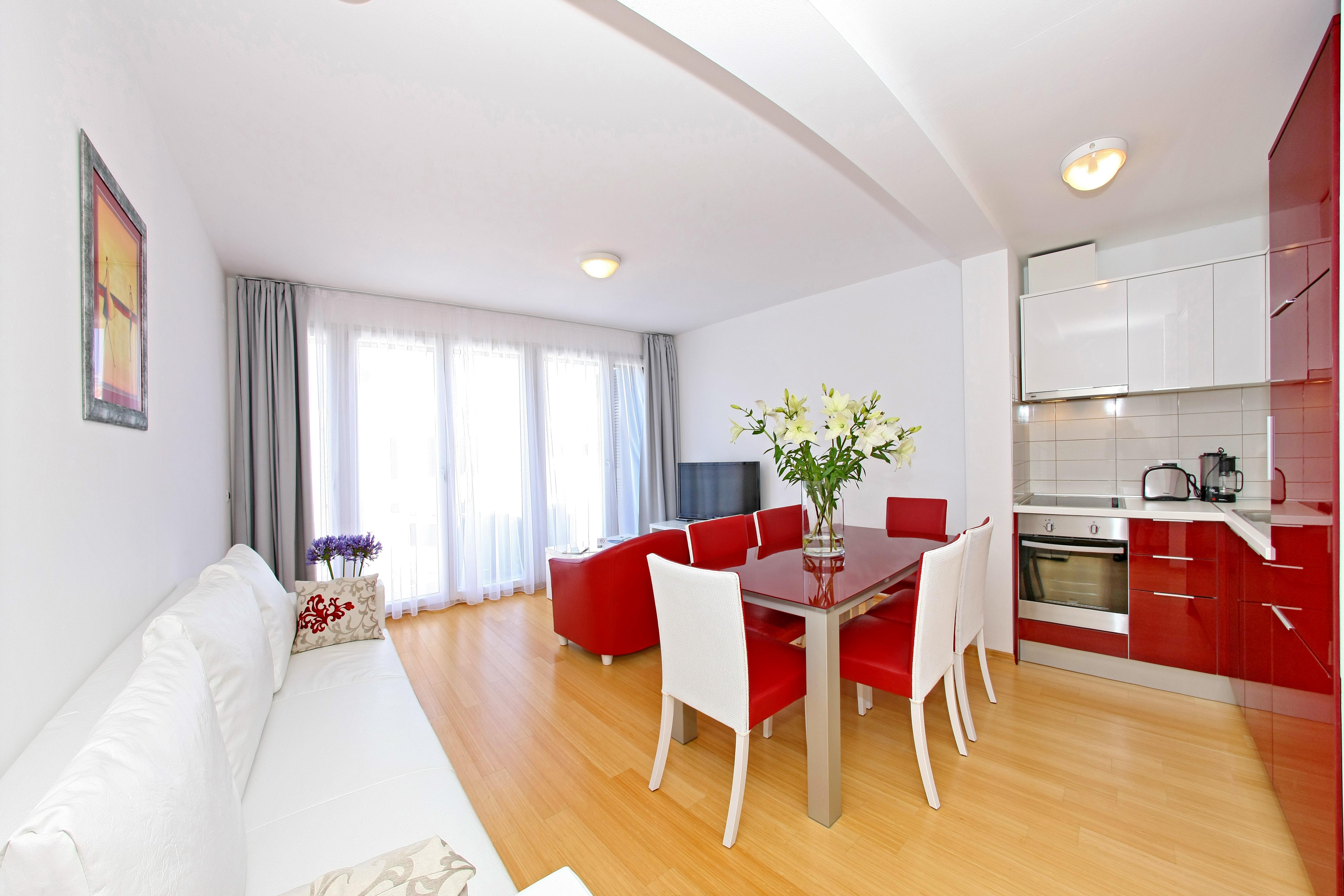 Sunnyside Apartments Resort Петрчане Экстерьер фото