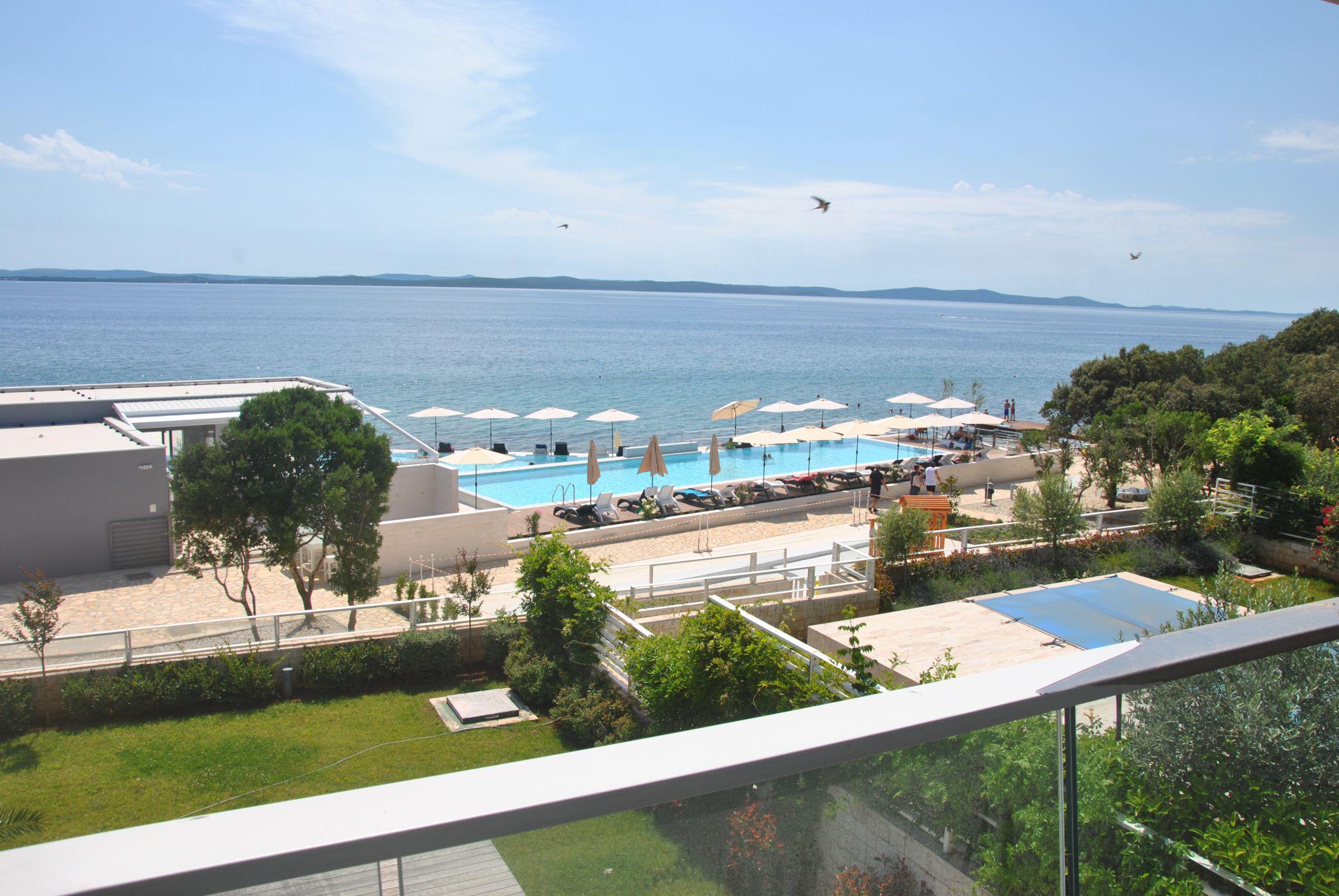 Sunnyside Apartments Resort Петрчане Экстерьер фото
