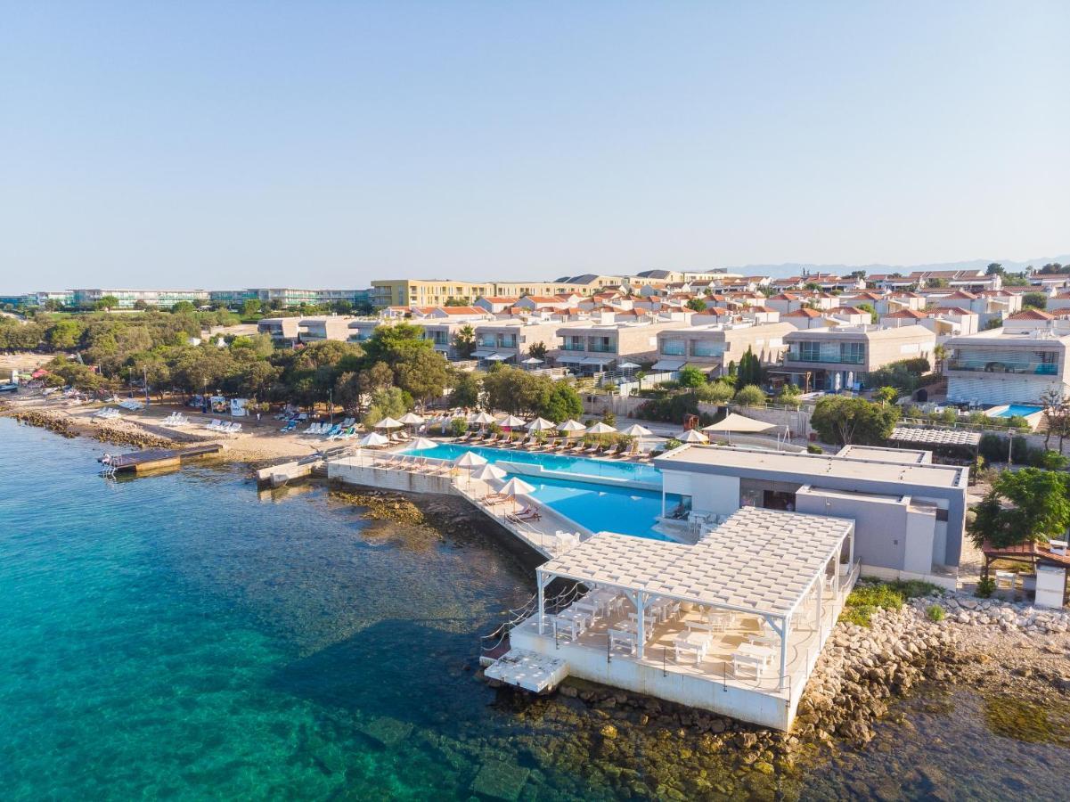 Sunnyside Apartments Resort Петрчане Экстерьер фото