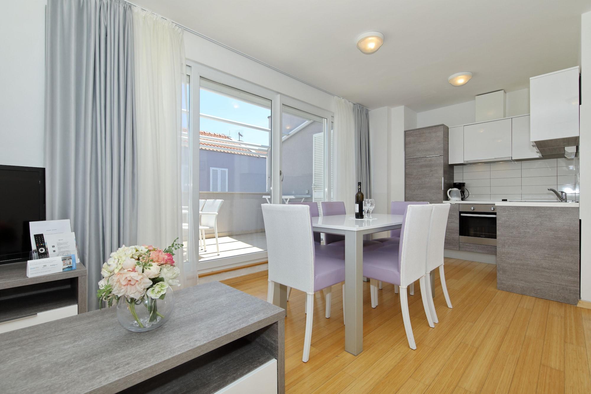 Sunnyside Apartments Resort Петрчане Экстерьер фото