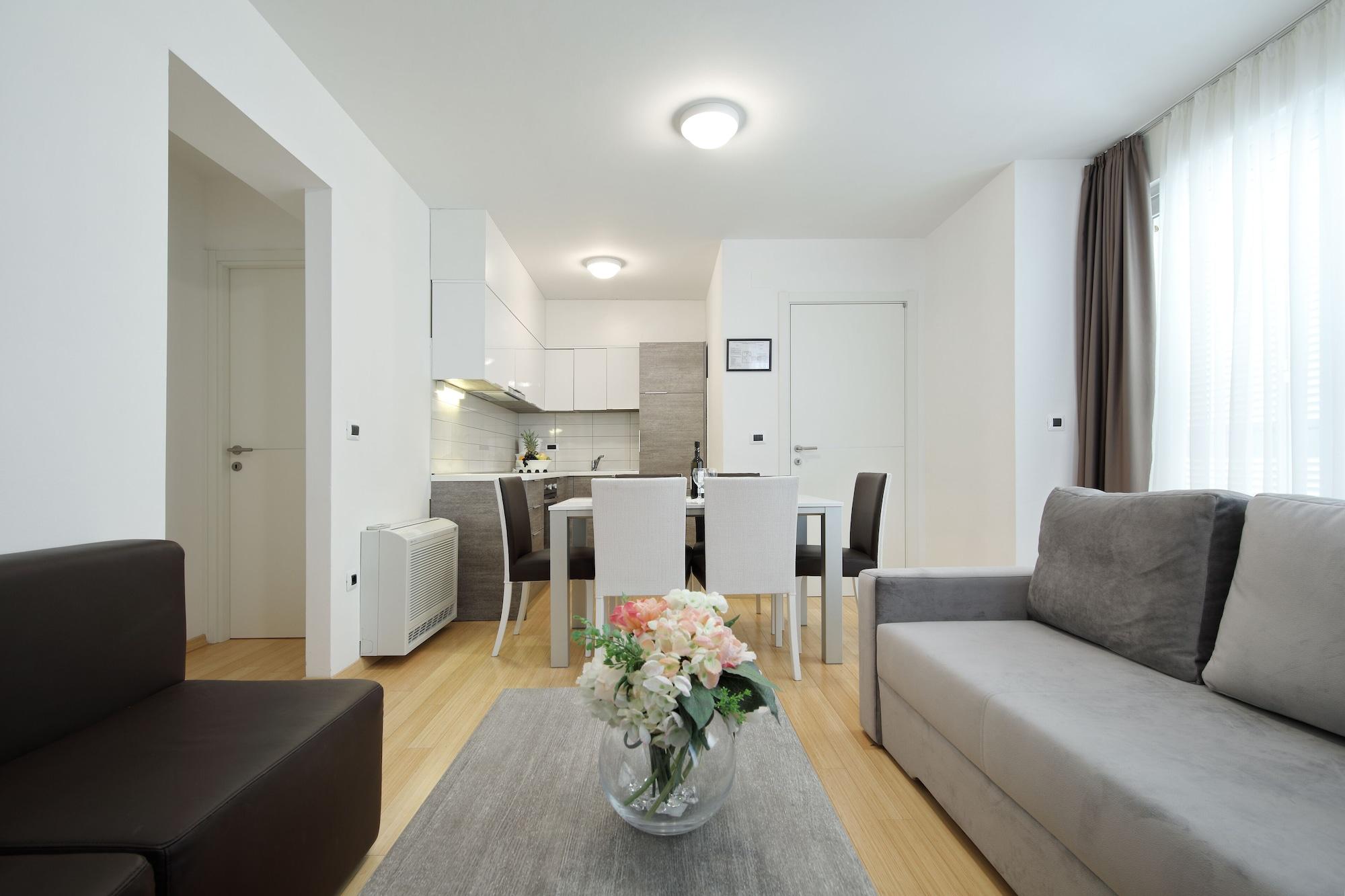 Sunnyside Apartments Resort Петрчане Экстерьер фото